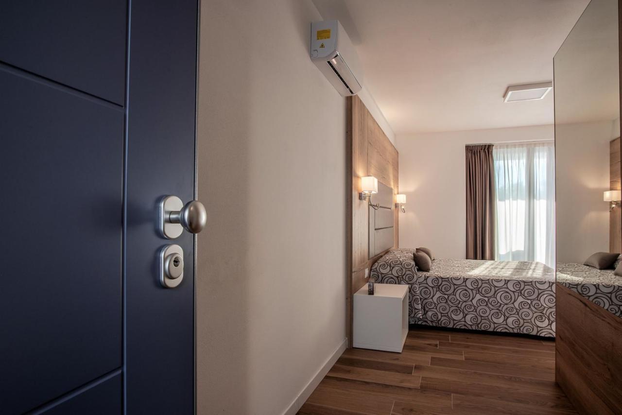 Aparthotel Miramare Grado Dış mekan fotoğraf